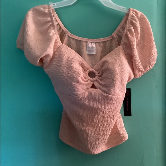 No Boundaries Juniors Pucker Knit Keyhole Top Size Small - Picture 3 of 10